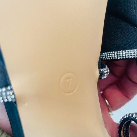 Rhinestone Bow Ankle Strap Chunky Platform Heels - Picture 9 of 11